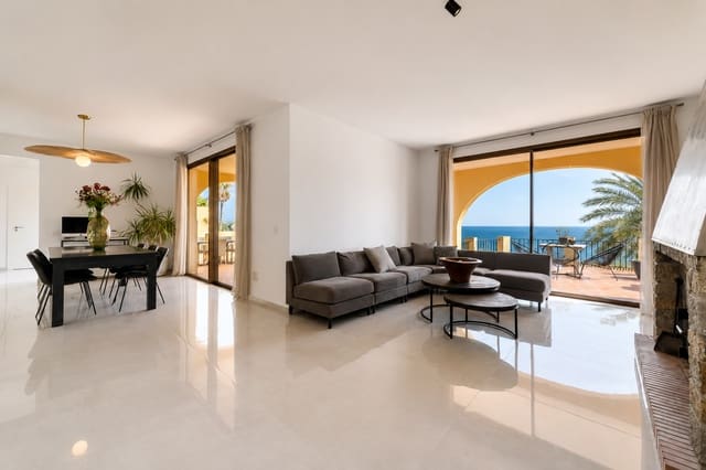 7 soveværelse Villa til salg i Buenas Noches, Estepona med swimmingpool garage - € 1.760.000 (Ref: 9987116)