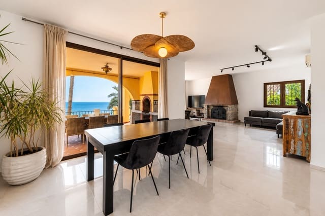 7 soveværelse Villa til salg i Buenas Noches, Estepona med swimmingpool garage - € 1.760.000 (Ref: 9987116)