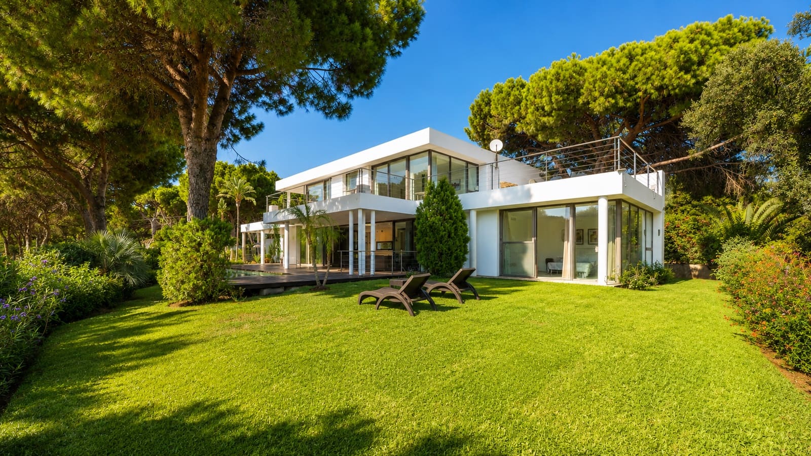 Chalet de 5 habitaciones en Marbella en venta con piscina garaje - 2.200.000 € (Ref: 9987121)