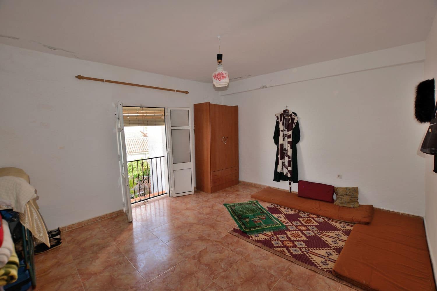 3 quarto Casa em Banda para venda em Cortes de la Frontera com garagem - 56 000 € (Ref: 10025067)