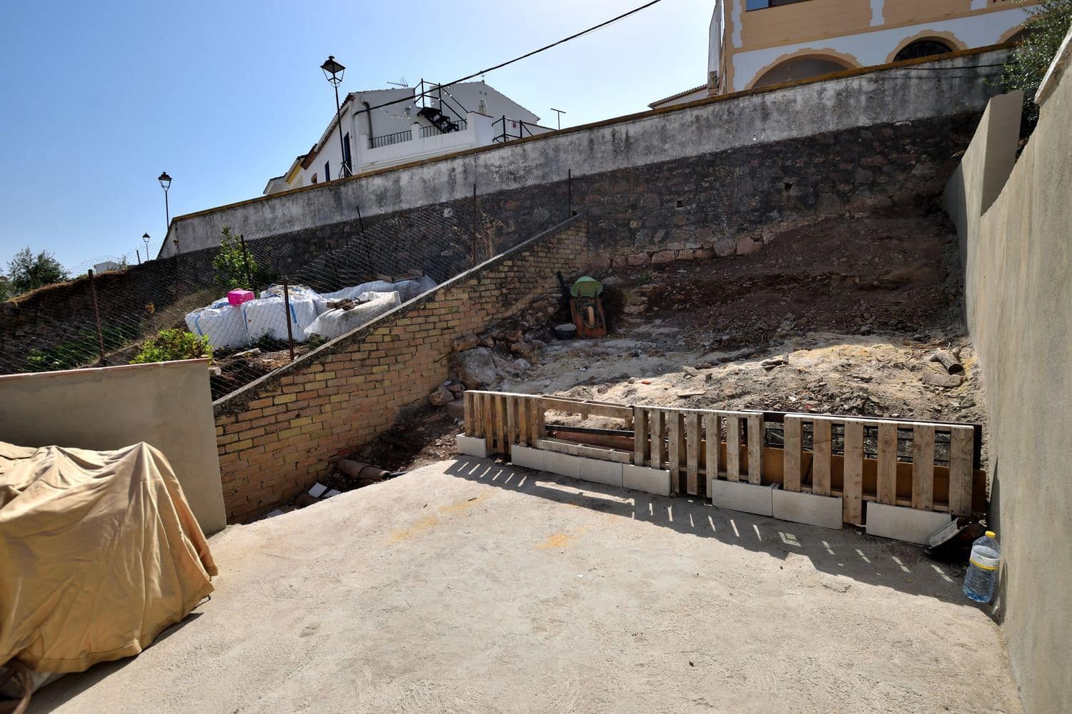 3 quarto Casa em Banda para venda em Cortes de la Frontera com garagem - 56 000 € (Ref: 10025067)