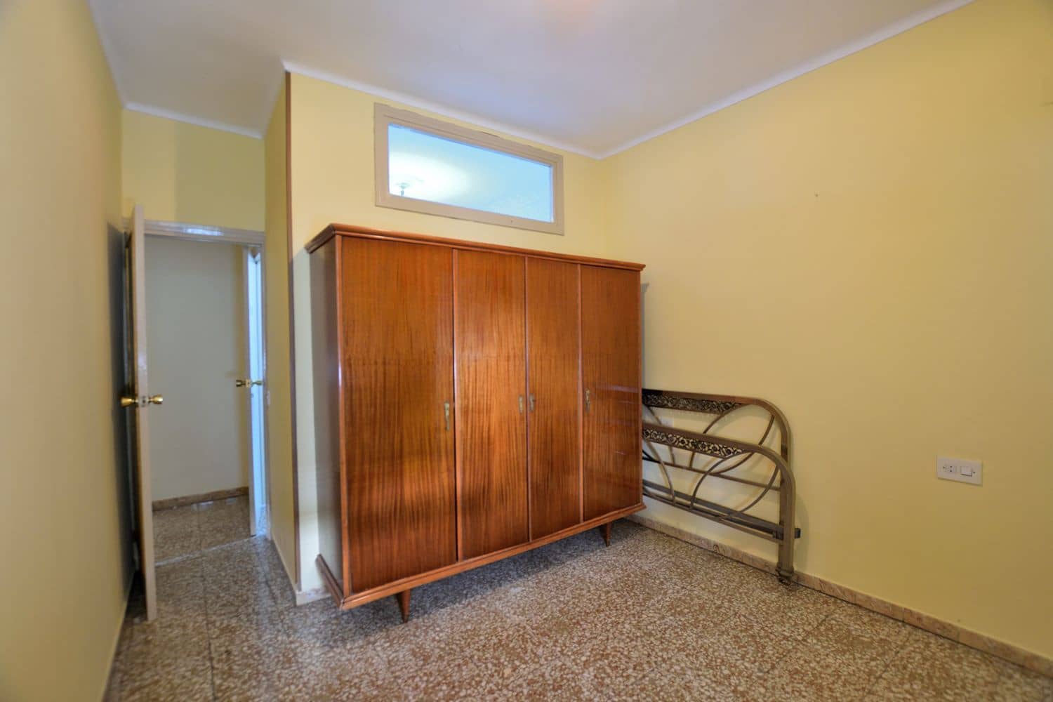 6 soveværelse Byhus til salg i Ronda med garage - € 380.000 (Ref: 10040251)