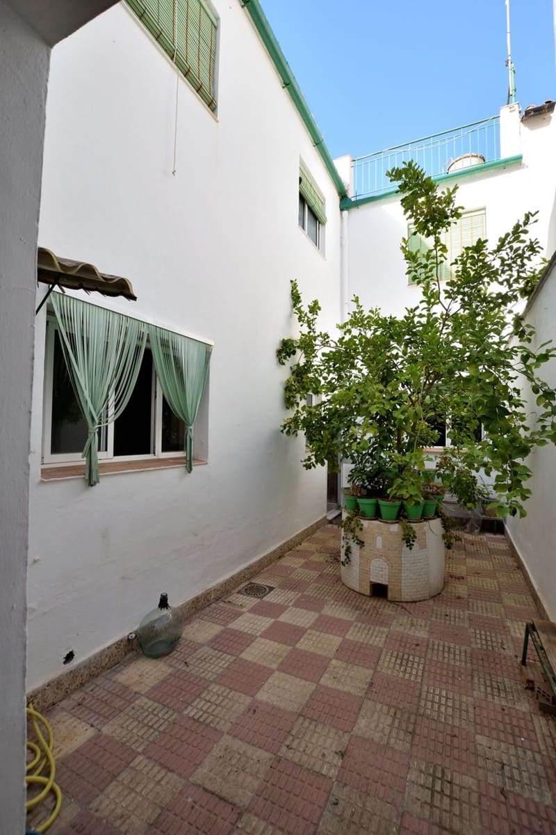 6 soveværelse Byhus til salg i Ronda med garage - € 380.000 (Ref: 10040251)