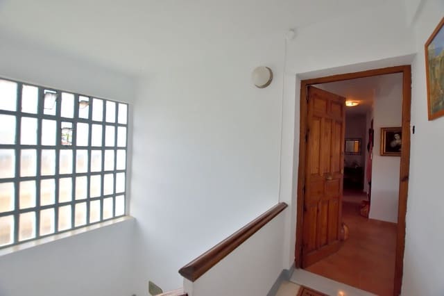 3 soveværelse Lejlighed til salg i Ronda med garage - € 155.000 (Ref: 10054531)