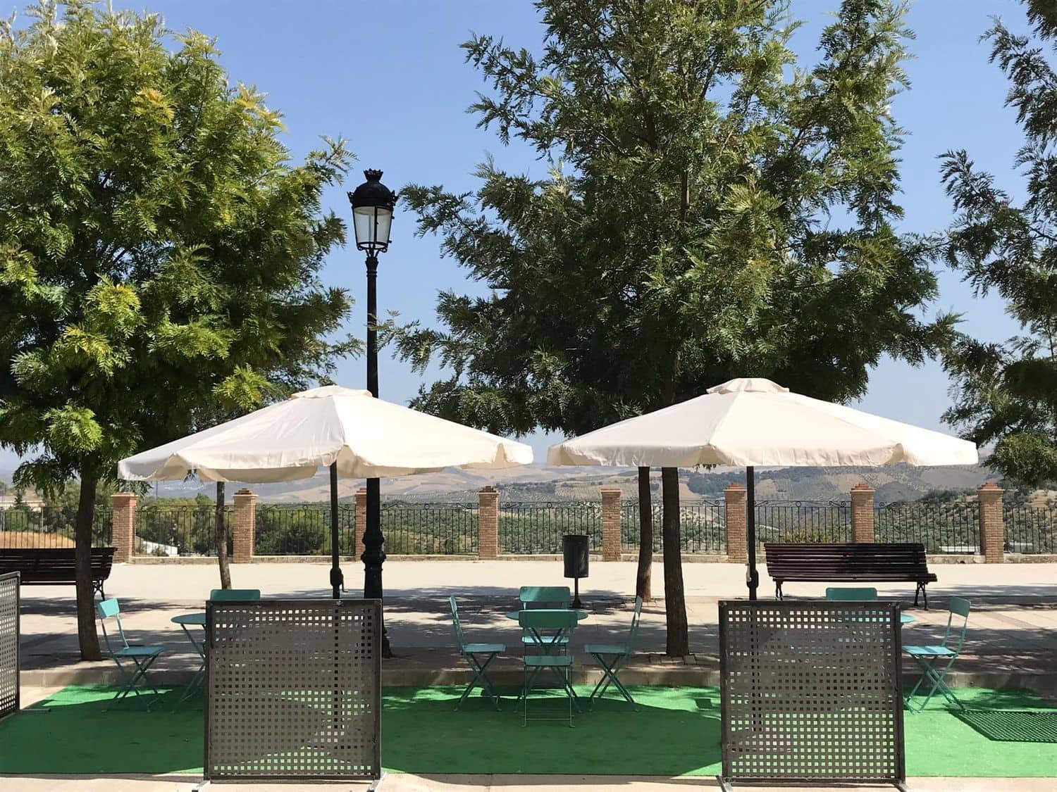 Comercial para venda em Olvera - 129 000 € (Ref: 10057854)