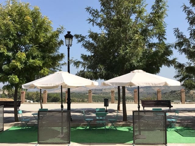 Comercial para venda em Olvera - 129 000 € (Ref: 10057854)