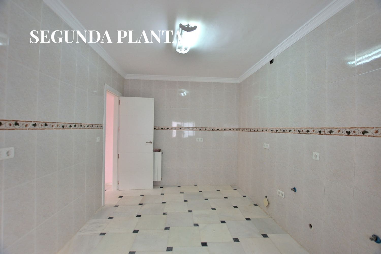 Commercial for sale in Ronda - € 495,000 (Ref: 10085455)