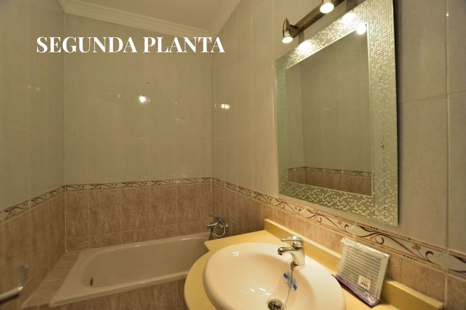 Commercial for sale in Ronda - € 495,000 (Ref: 10085455)