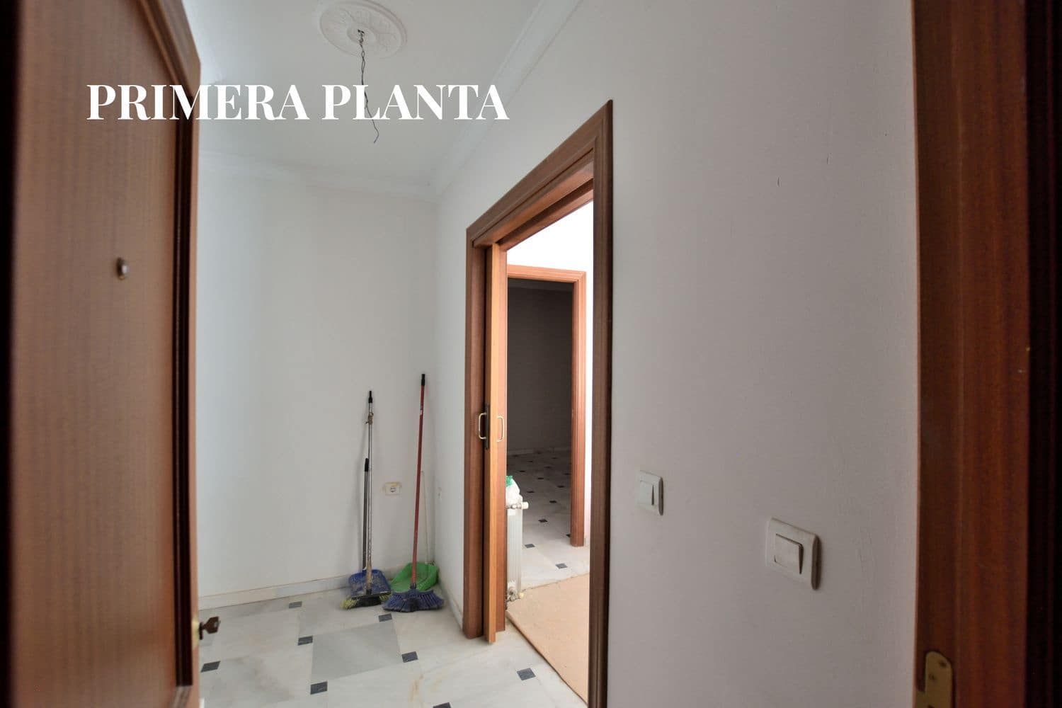 Commercial for sale in Ronda - € 495,000 (Ref: 10085455)