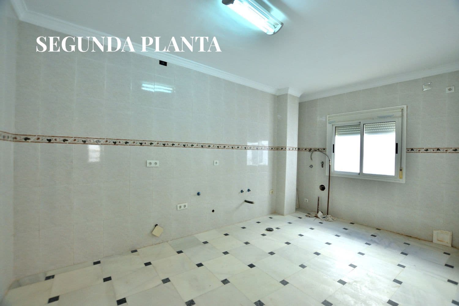 Commercial for sale in Ronda - € 495,000 (Ref: 10085455)