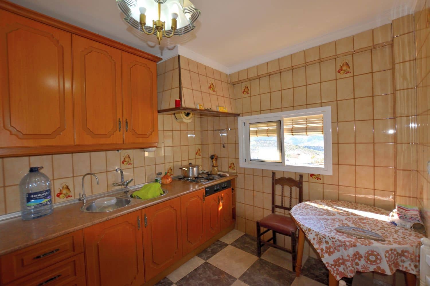 6 soveværelse Byhus til salg i Olvera med garage - € 125.000 (Ref: 10135536)