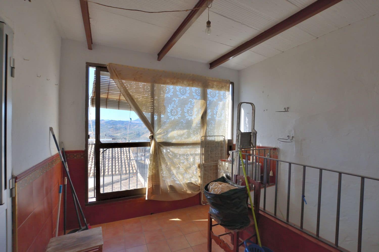 6 soveværelse Byhus til salg i Olvera med garage - € 125.000 (Ref: 10135536)