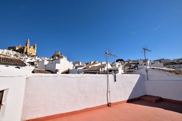 6 slaapkamer Huis te koop in Olvera met garage - € 125.000 (Ref: 10135536)