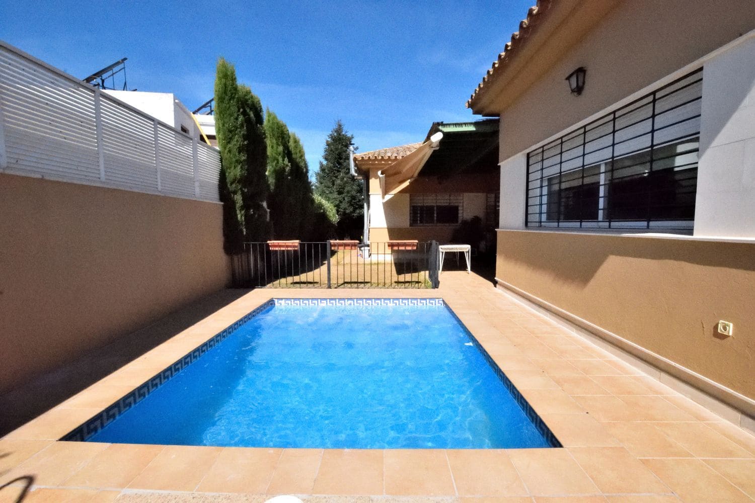 6 bedroom Villa for sale in Ronda with pool garage - € 550,000 (Ref: 10135538)