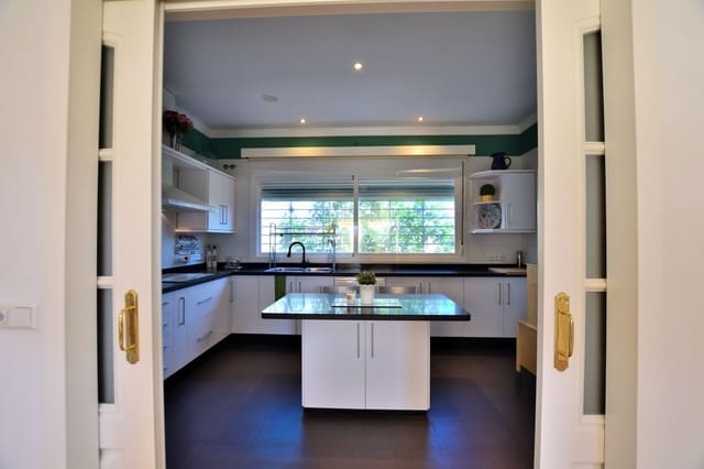 6 sypialnia Willa na sprzedaż w Ronda z basenem garażem - 550 000 € (Ref: 10135538)