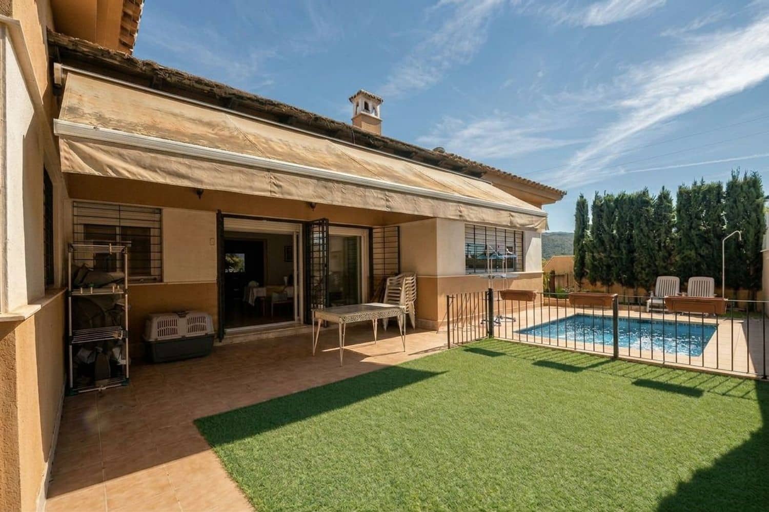 6 bedroom Villa for sale in Ronda with pool garage - € 550,000 (Ref: 10135538)