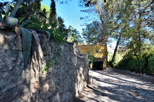 Finca/Casa Rural de 5 habitaciones en Ronda en venta con piscina garaje - 685.000 € (Ref: 10139083)