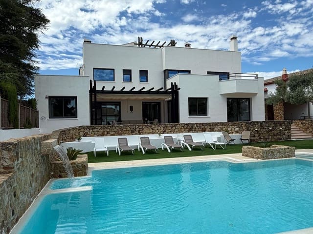 5 soveværelse Villa til salg i Ronda med swimmingpool garage - € 950.000 (Ref: 10168048)