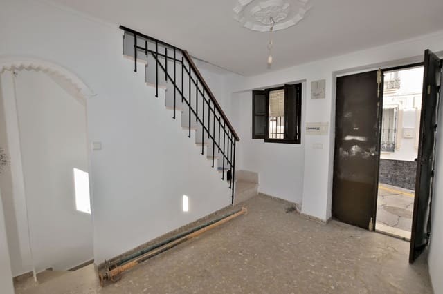 3 Zimmer Haus zu verkaufen in Olvera mit Garage - 64.000 € (Ref: 10174339)