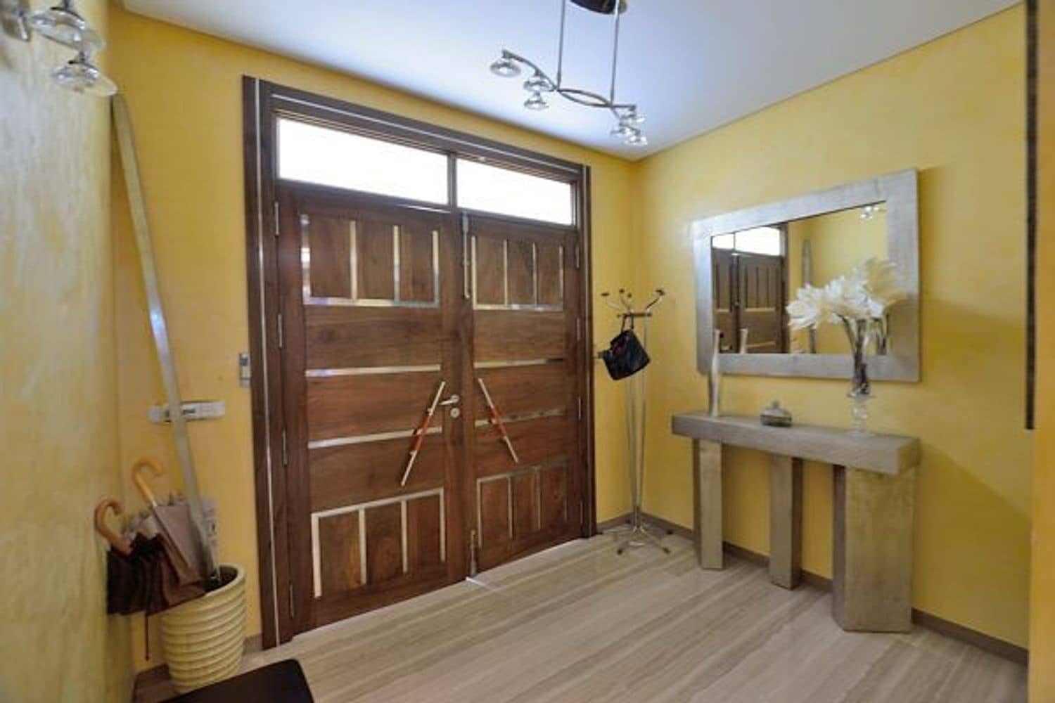 4 bedroom Townhouse for sale in Ronda with pool garage - € 750,000 (Ref: 5452968)