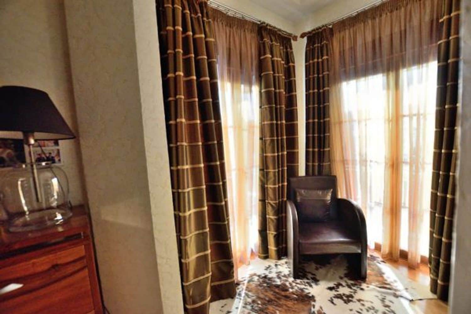 4 bedroom Townhouse for sale in Ronda with pool garage - € 750,000 (Ref: 5452968)