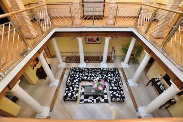 4 soverom Hus til salgs i Ronda med svømmebasseng garasje - € 750 000 (Ref: 5452968)