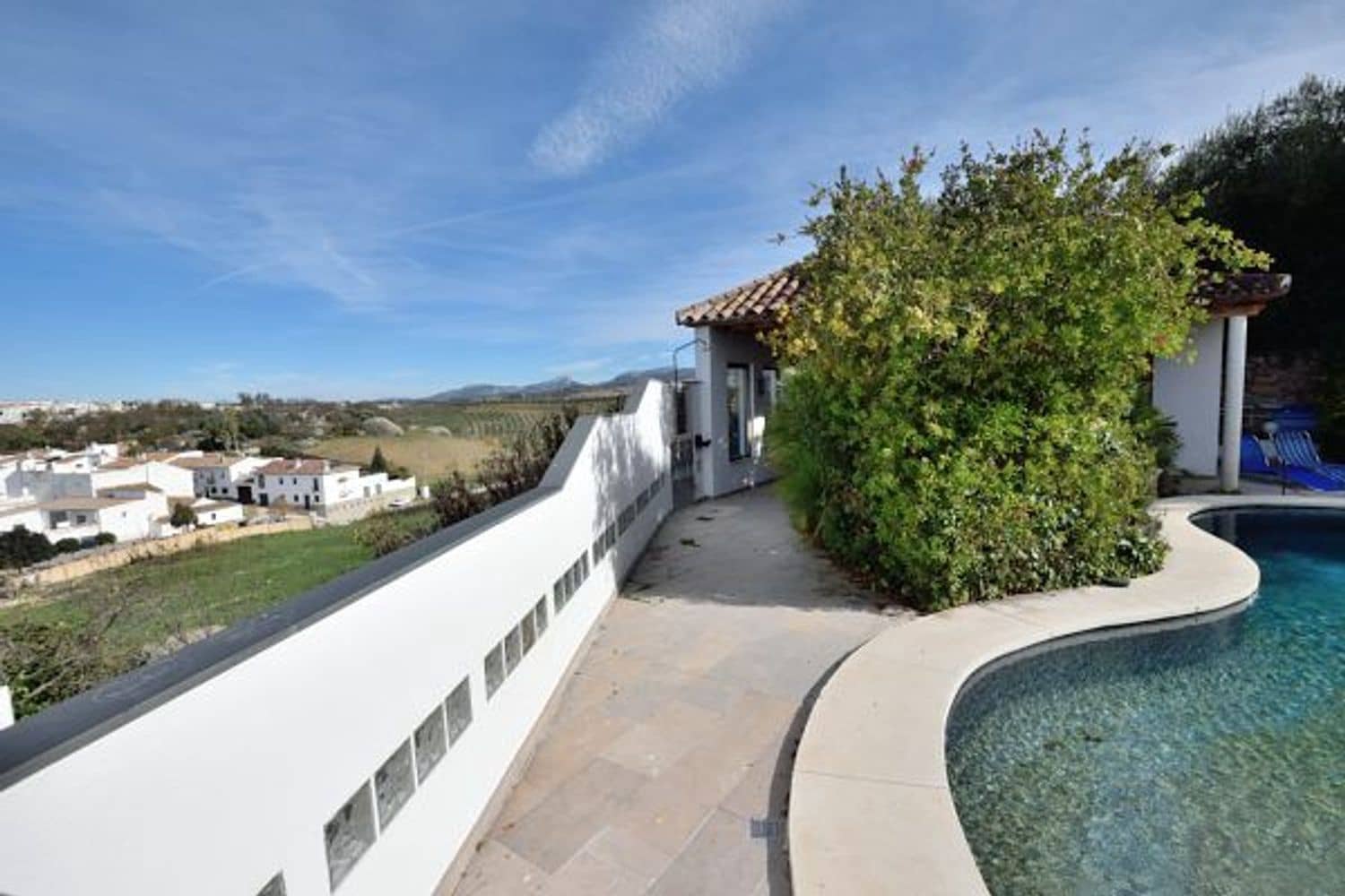 5 bedroom Villa for sale in Ronda with pool garage - € 799,000 (Ref: 5452997)
