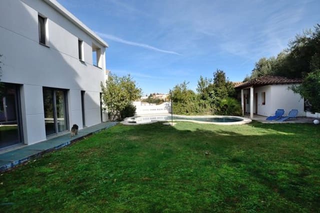 5 soverom Villa til salgs i Ronda med svømmebasseng garasje - € 799 000 (Ref: 5452997)