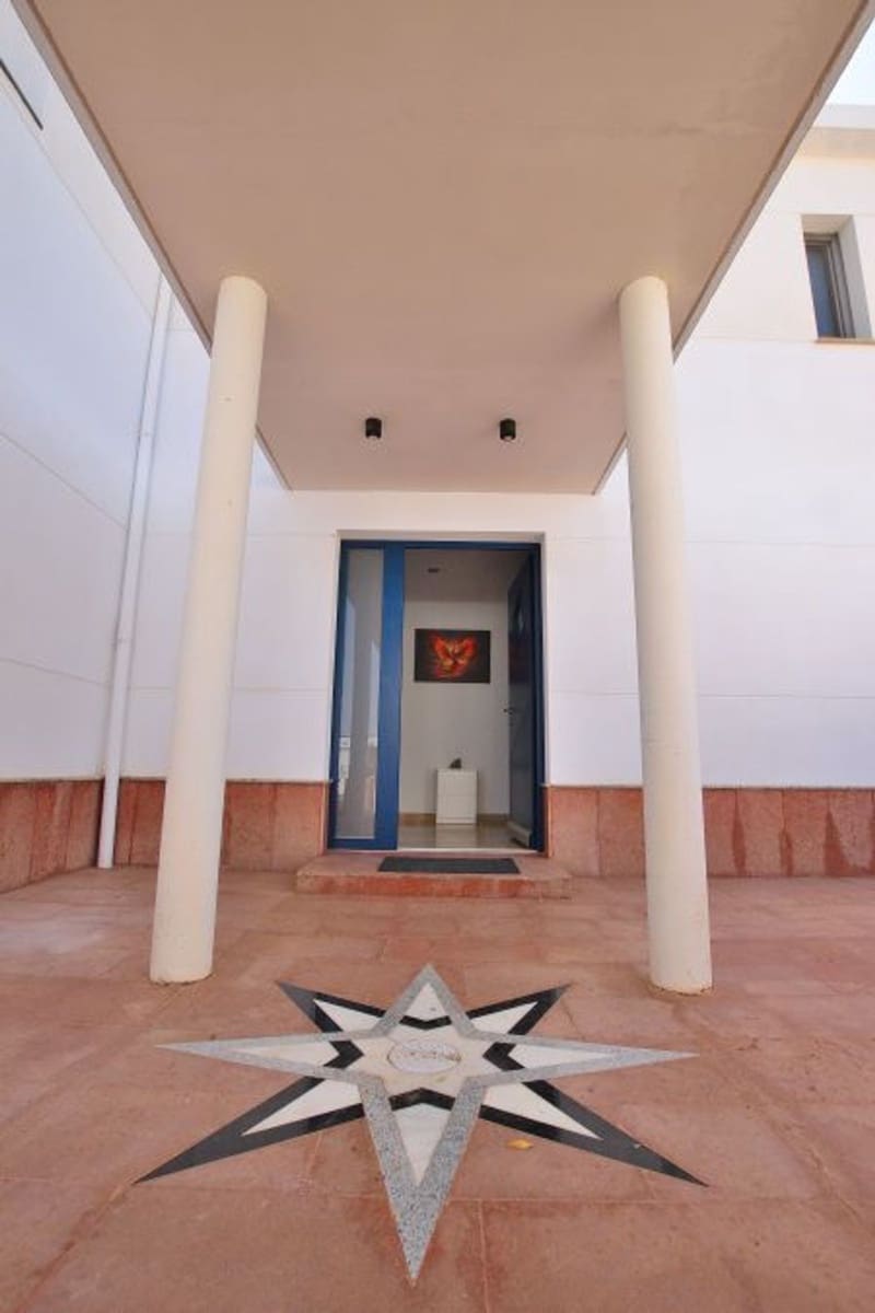 5 bedroom Villa for sale in Ronda with pool garage - € 799,000 (Ref: 5452997)