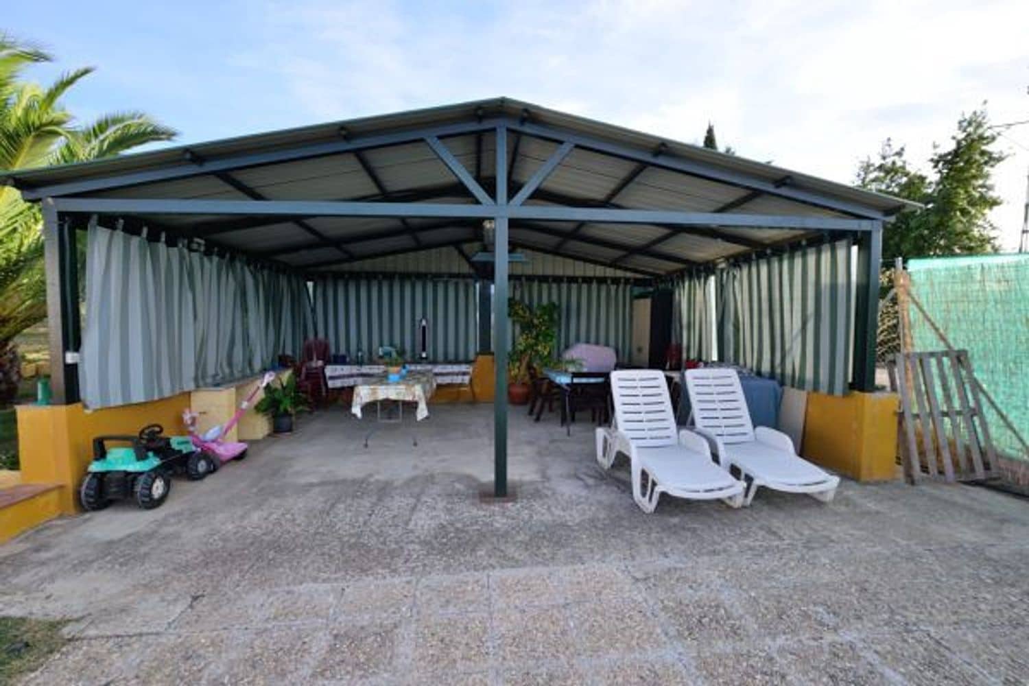 6 soveværelse Finca/Landehus til salg i Arriate med swimmingpool garage - € 550.000 (Ref: 5452999)