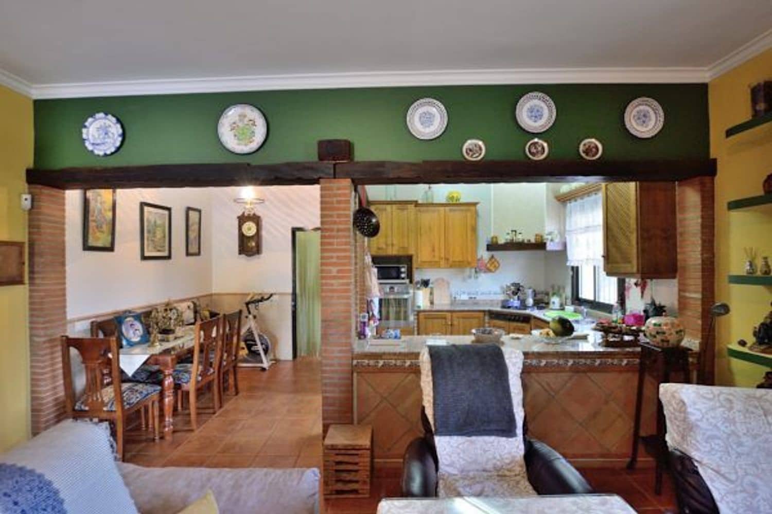 6 soveværelse Finca/Landehus til salg i Arriate med swimmingpool garage - € 550.000 (Ref: 5452999)