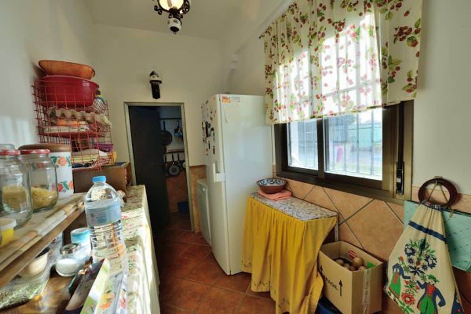 6 soveværelse Finca/Landehus til salg i Arriate med swimmingpool garage - € 550.000 (Ref: 5452999)