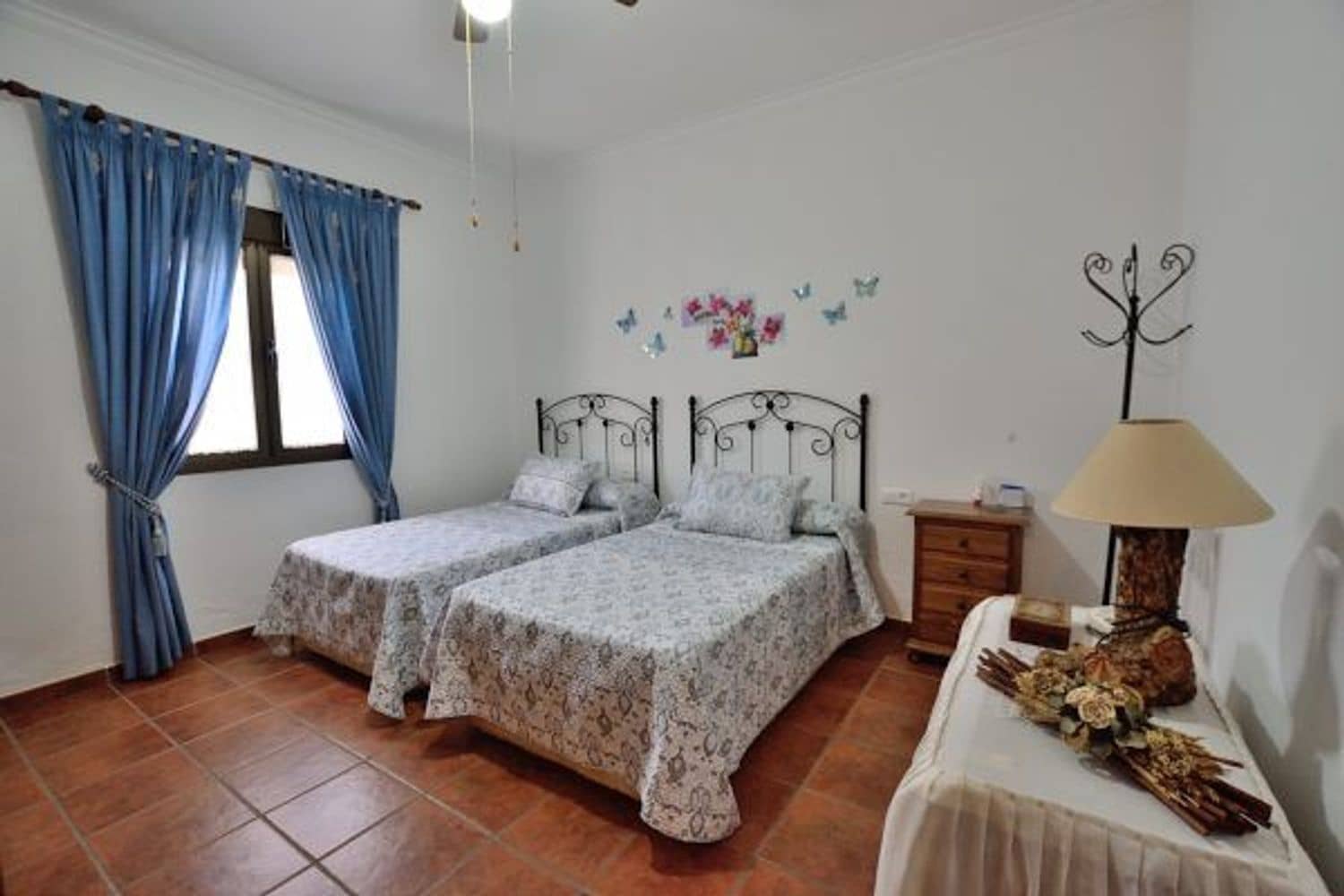 6 soveværelse Finca/Landehus til salg i Arriate med swimmingpool garage - € 550.000 (Ref: 5452999)