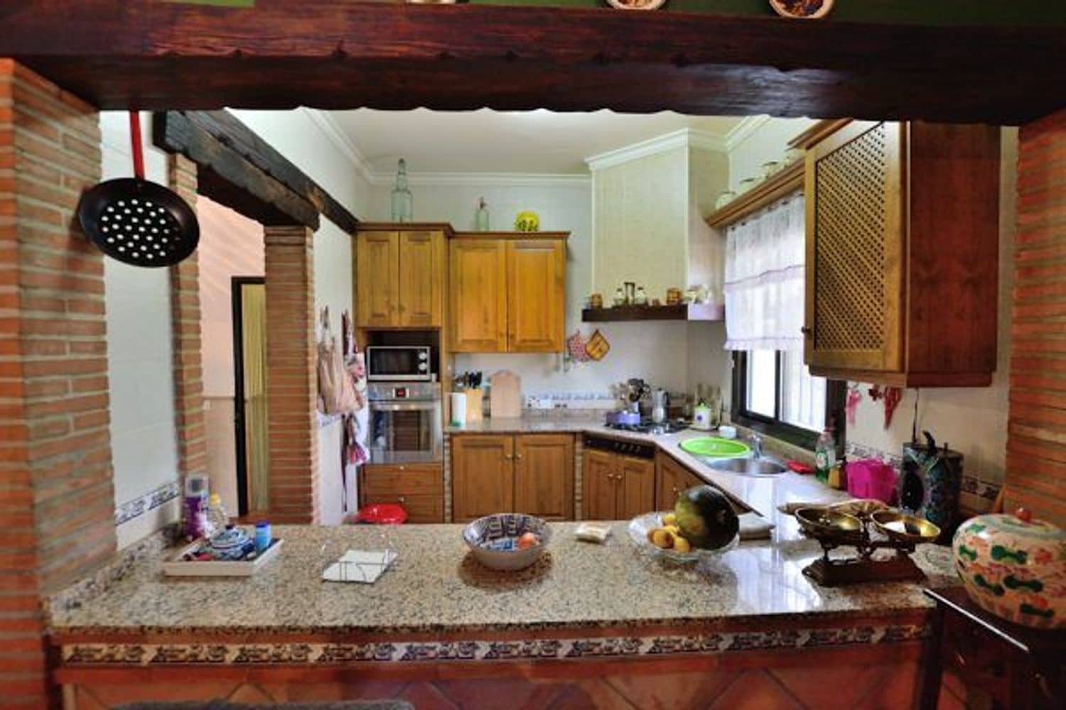 6 soveværelse Finca/Landehus til salg i Arriate med swimmingpool garage - € 550.000 (Ref: 5452999)