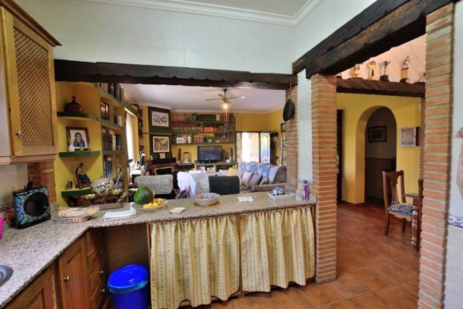 6 soveværelse Finca/Landehus til salg i Arriate med swimmingpool garage - € 550.000 (Ref: 5452999)