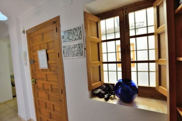 3 bedroom Apartment for rent in Ronda with garage - € 650 (Ref: 5806842)