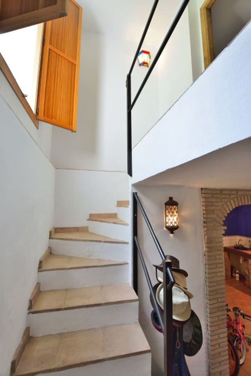 4 soverom Finca/Herregård til salgs i Arriate med garasje - € 695 000 (Ref: 6978812)