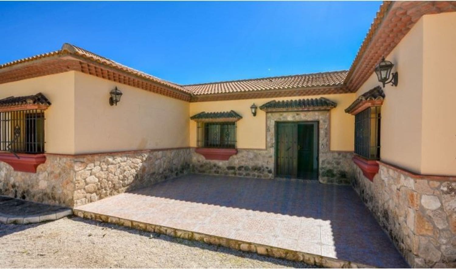 4 soveværelse Finca/Landehus til salg i Ronda med swimmingpool garage - € 692.000 (Ref: 7601238)