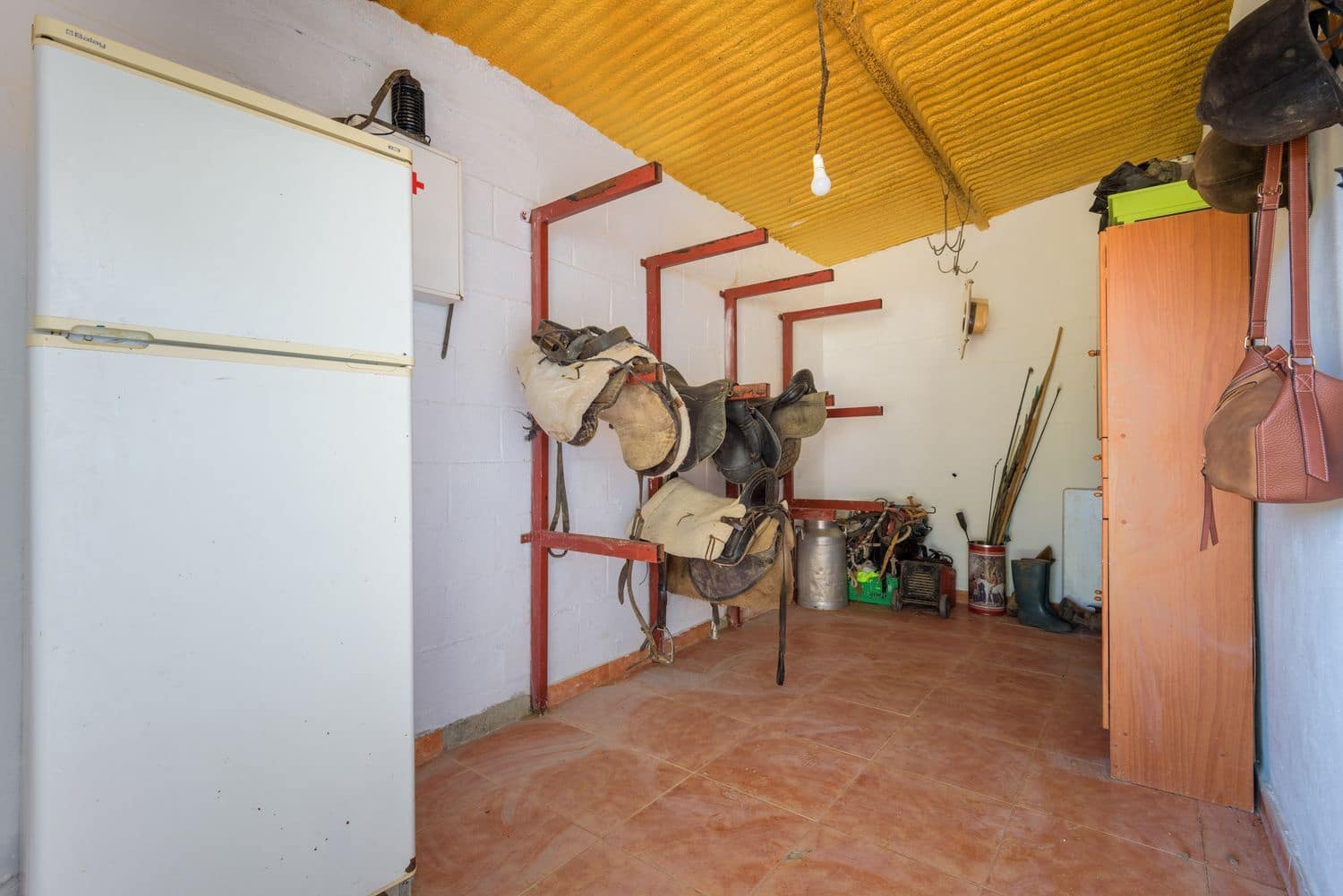 Grunde uden byggetilladelser til salg i Olvera - € 210.000 (Ref: 8246950)