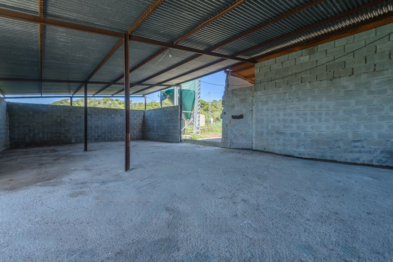 Grunde uden byggetilladelser til salg i Olvera - € 210.000 (Ref: 8246950)