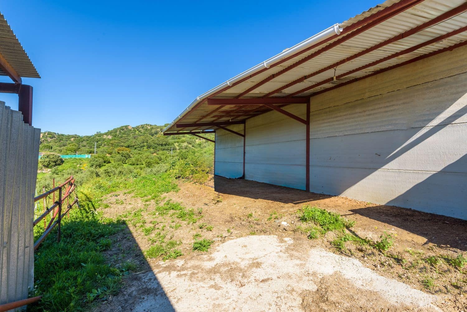 Grunde uden byggetilladelser til salg i Olvera - € 210.000 (Ref: 8246950)