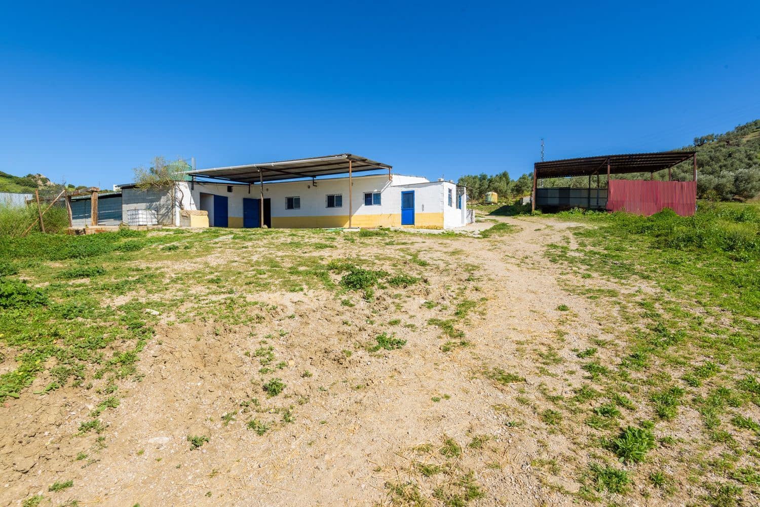 Grunde uden byggetilladelser til salg i Olvera - € 210.000 (Ref: 8246950)