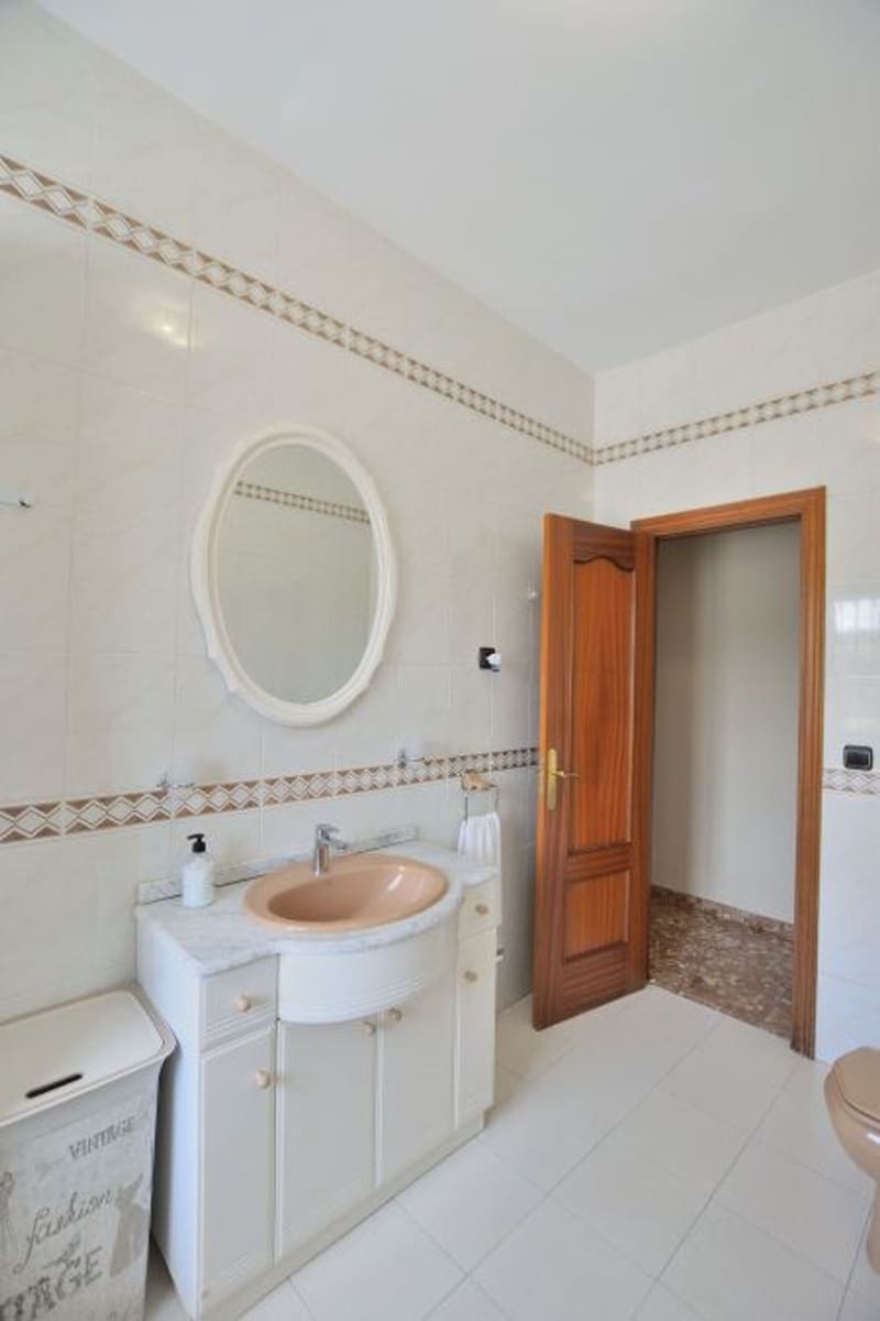 6 sypialnia Finka/Dom wiejski na sprzedaż w Ronda z basenem garażem - 549 000 € (Ref: 8384735)