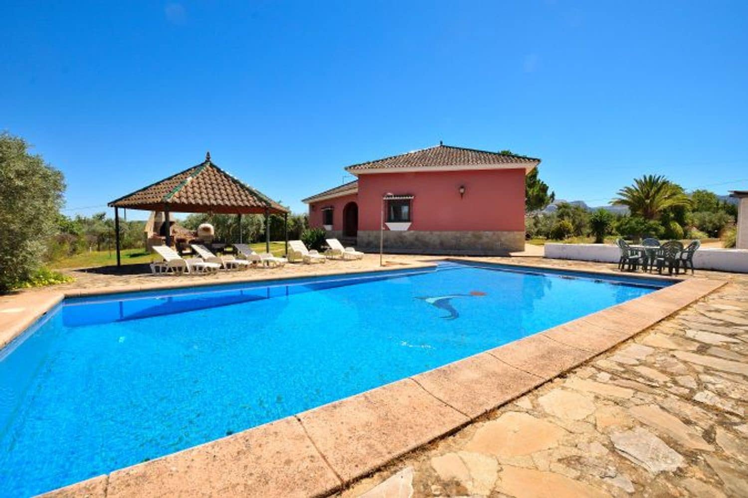 3 soveværelse Finca/Landehus til salg i Arriate med swimmingpool garage - € 480.000 (Ref: 8409055)