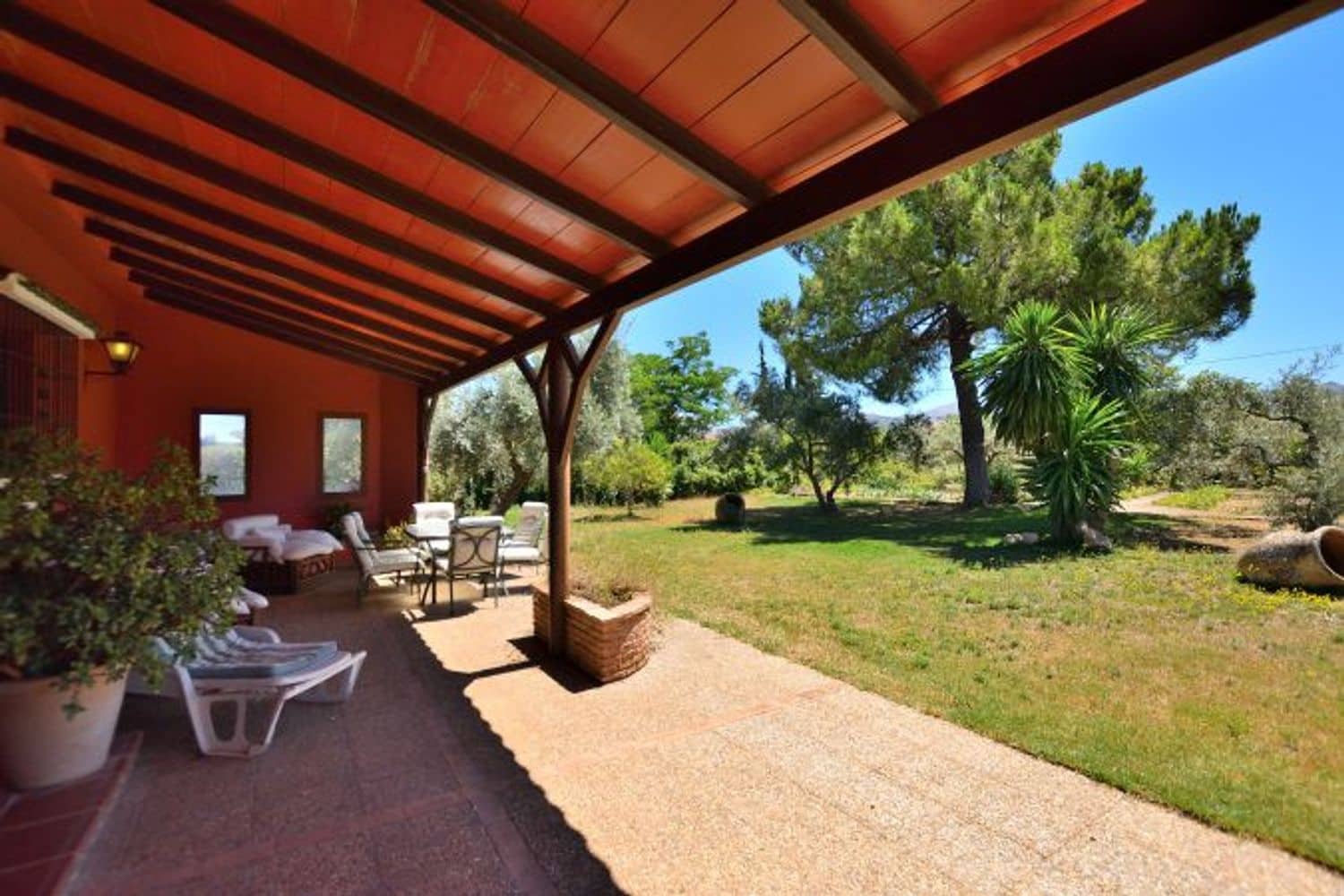 3 soveværelse Finca/Landehus til salg i Arriate med swimmingpool garage - € 480.000 (Ref: 8409055)