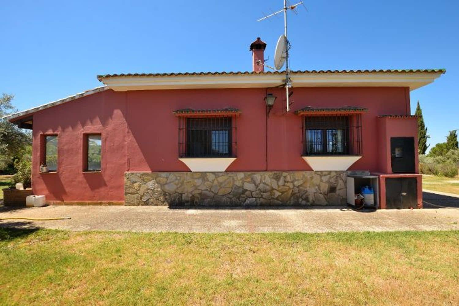 3 soveværelse Finca/Landehus til salg i Arriate med swimmingpool garage - € 480.000 (Ref: 8409055)