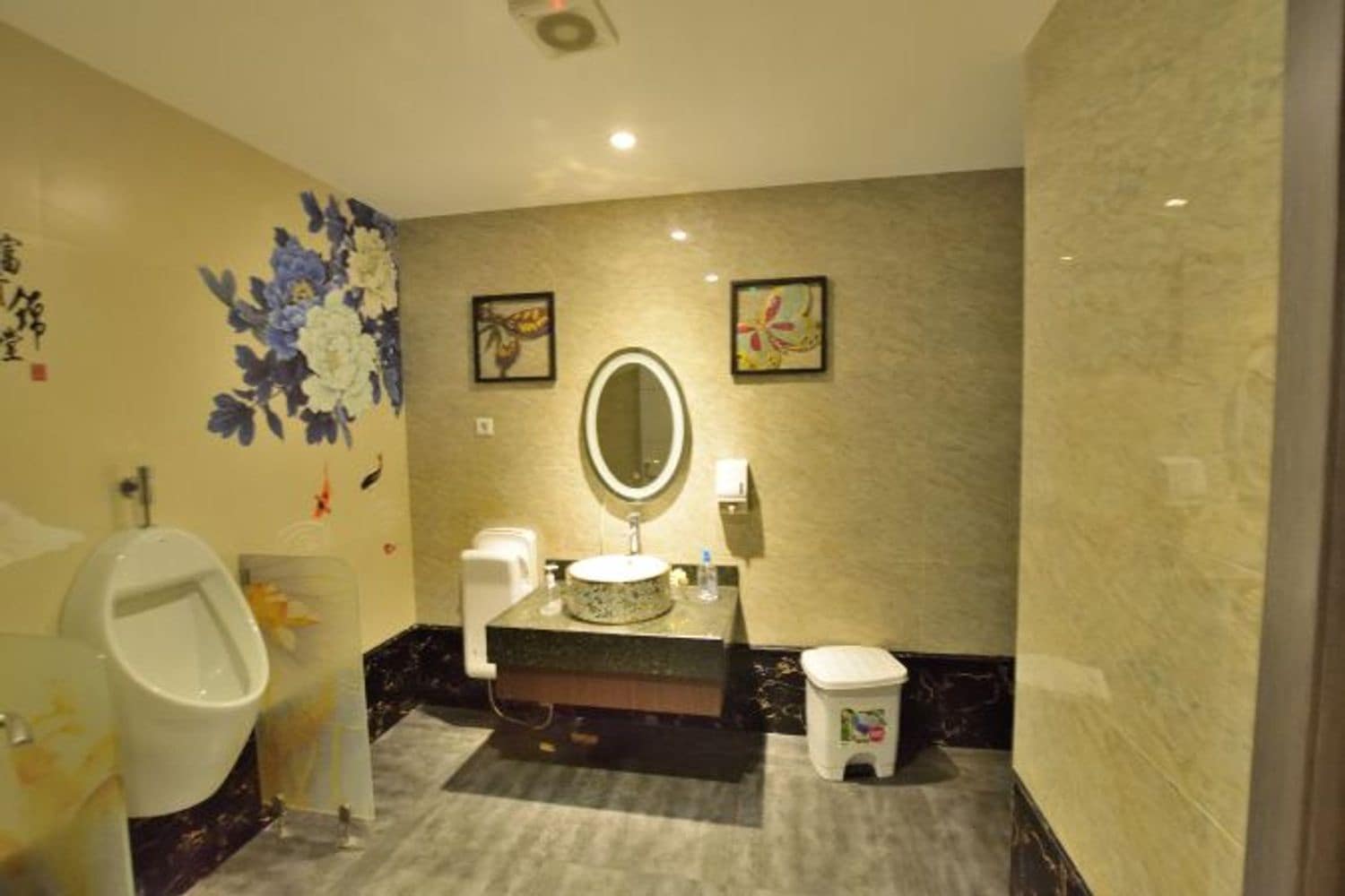 Erhverv til salg i Ronda - € 1.000.000 (Ref: 8423982)