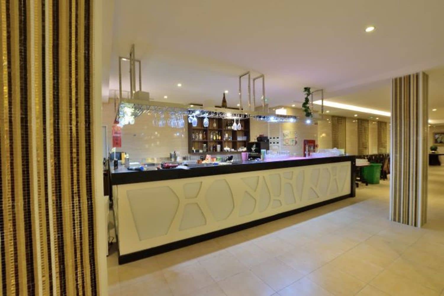 Erhverv til salg i Ronda - € 1.000.000 (Ref: 8423982)