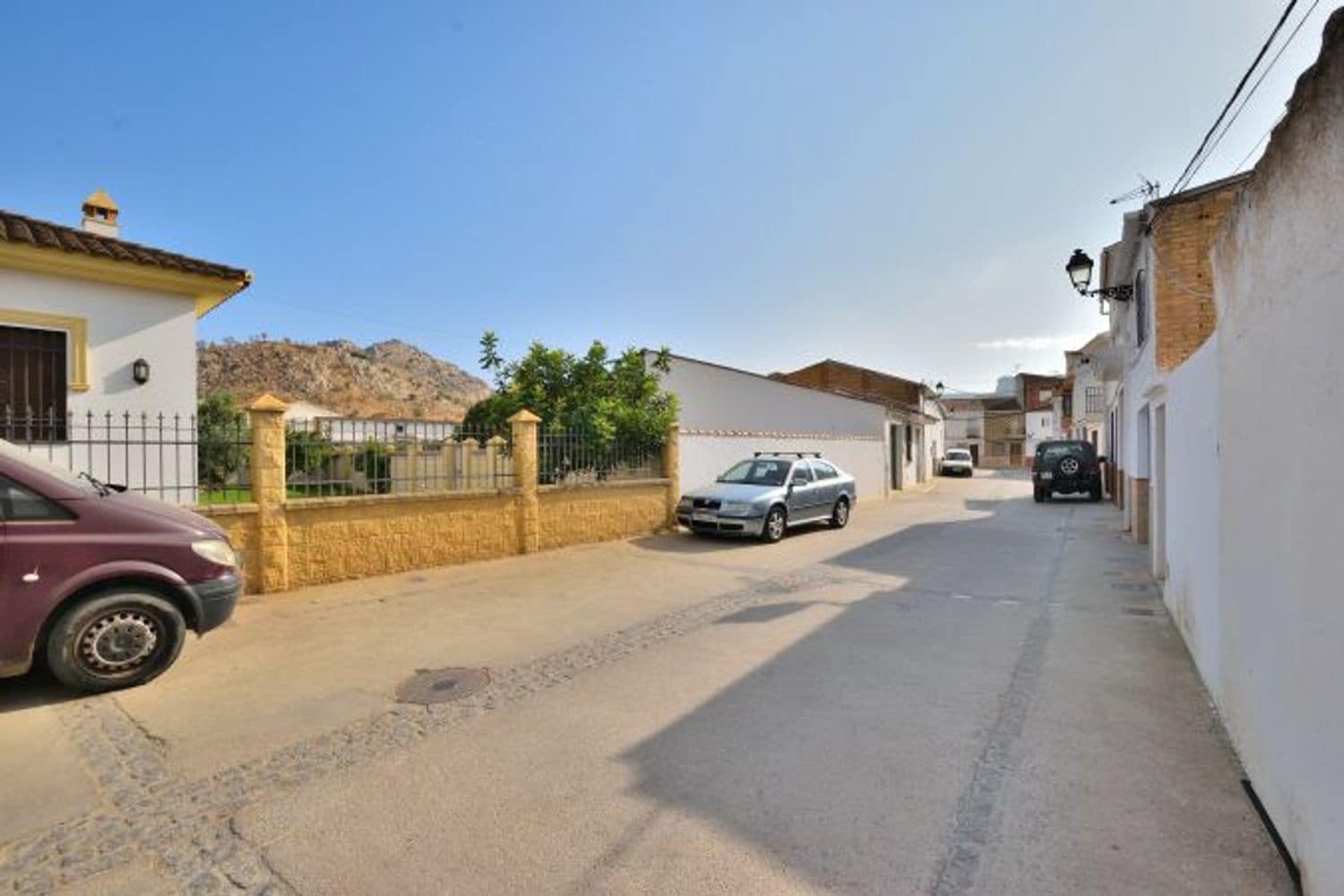 4 soveværelse Byhus til salg i Cuevas del Becerro med garage - € 54.000 (Ref: 8499734)