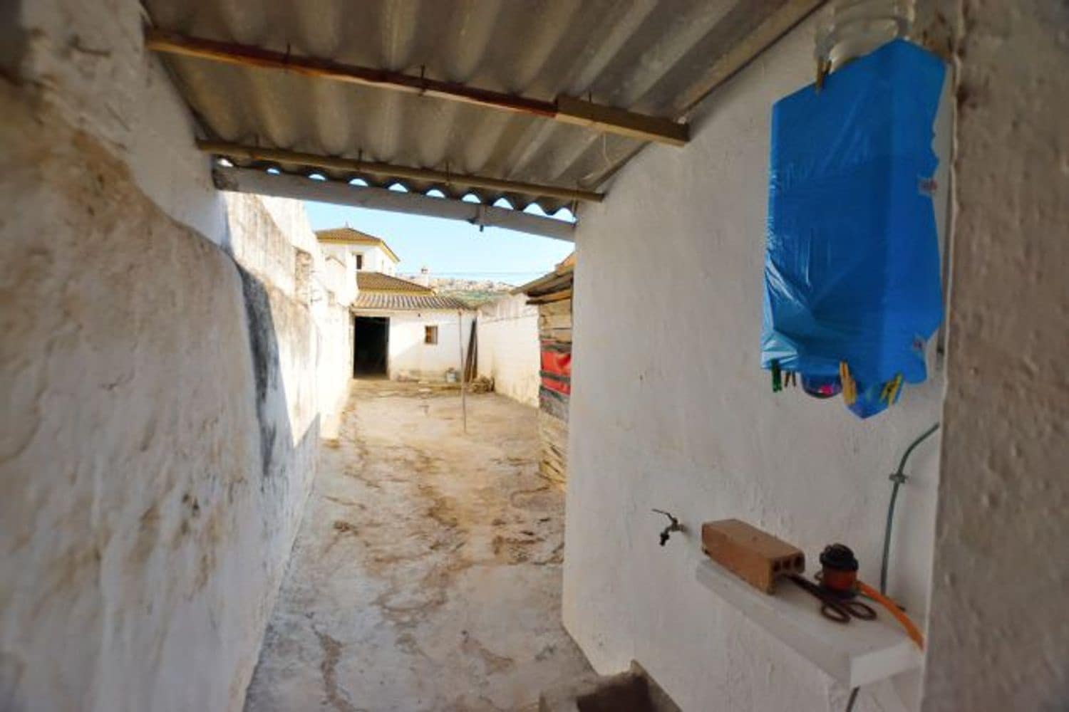 4 soveværelse Byhus til salg i Cuevas del Becerro med garage - € 54.000 (Ref: 8499734)